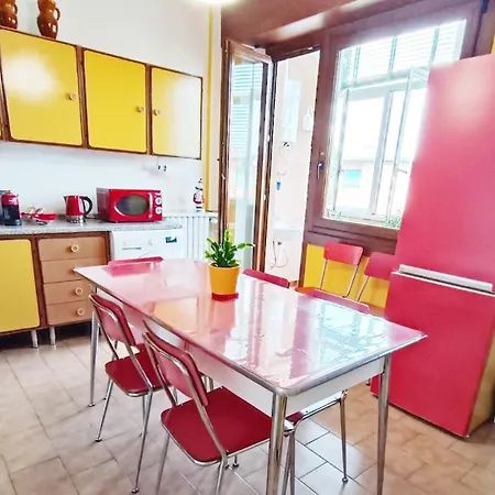 Yellow Submarine Apartment Milan
