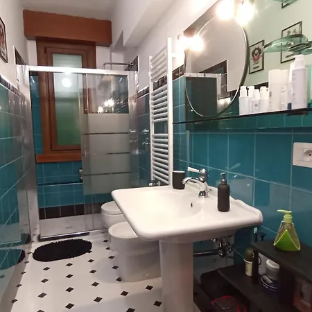 Yellow Submarine Apartman Milánó