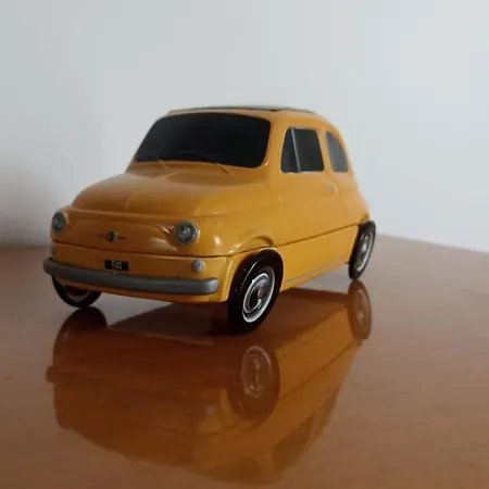 Yellow Submarine Milánó